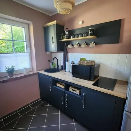 Charmante In Schoener Lage * Lübz