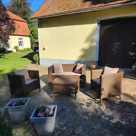 Charmante In Schoener Lage