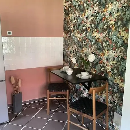 Charmante In Schoener Lage Apartment Lubz