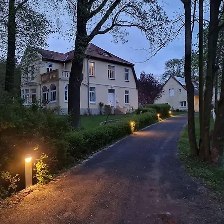 Apartment Charmante In Schoener Lage Lubz