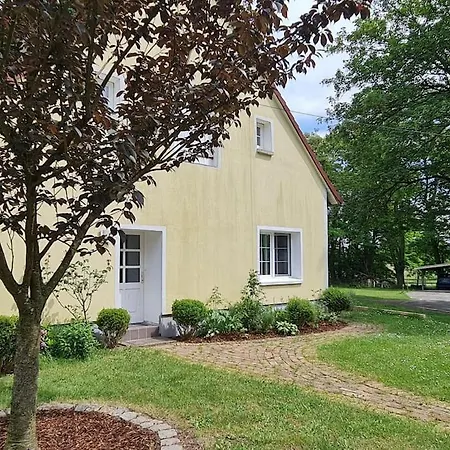 Charmante In Schoener Lage Lubz